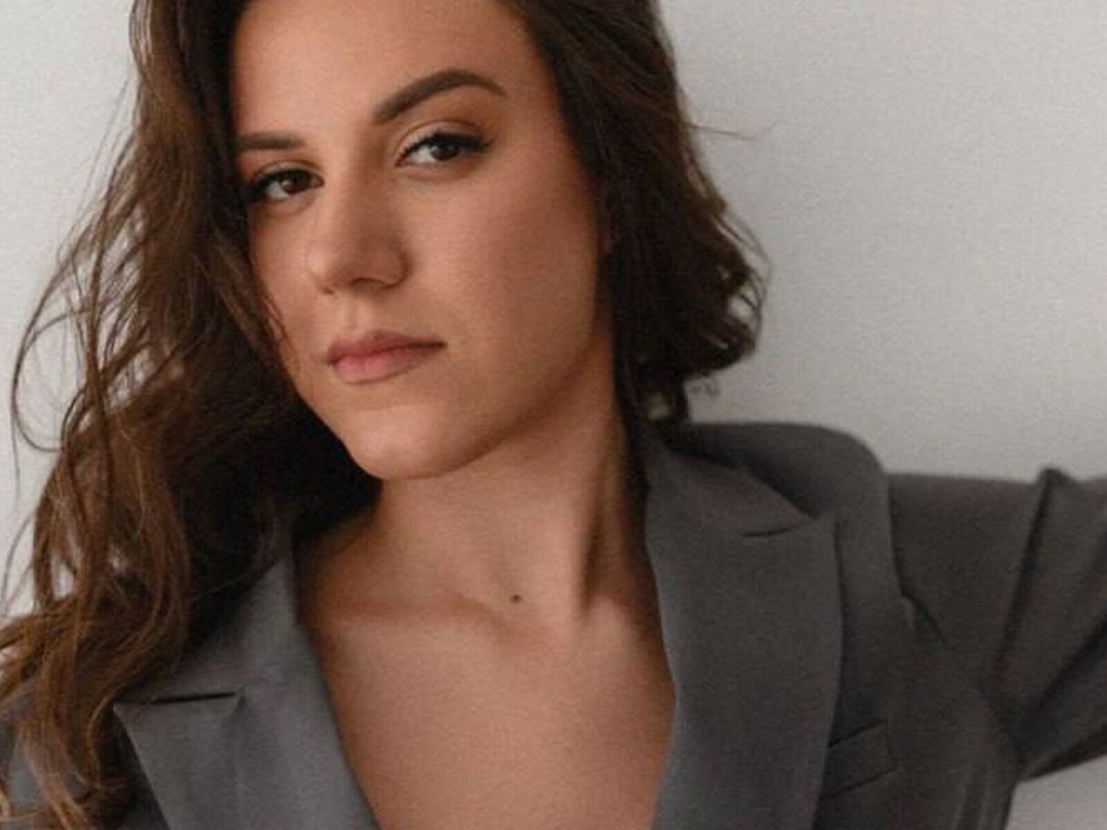 Free Naked CherryHughes