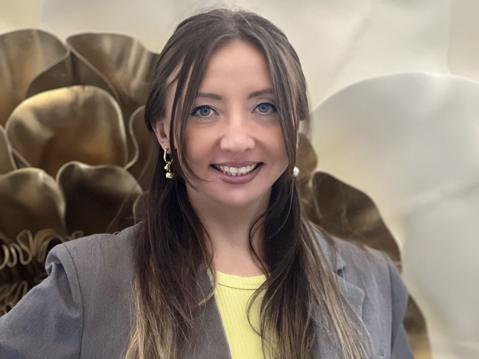 Free Naked ElvinaSweet