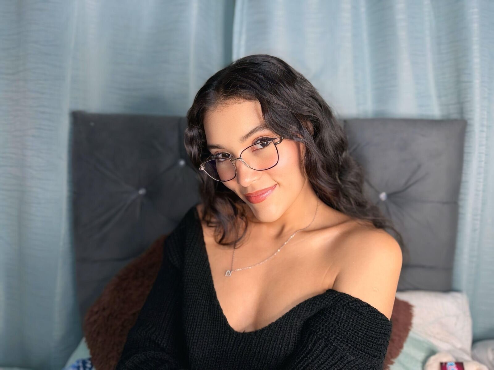 Free Naked HallyMoon