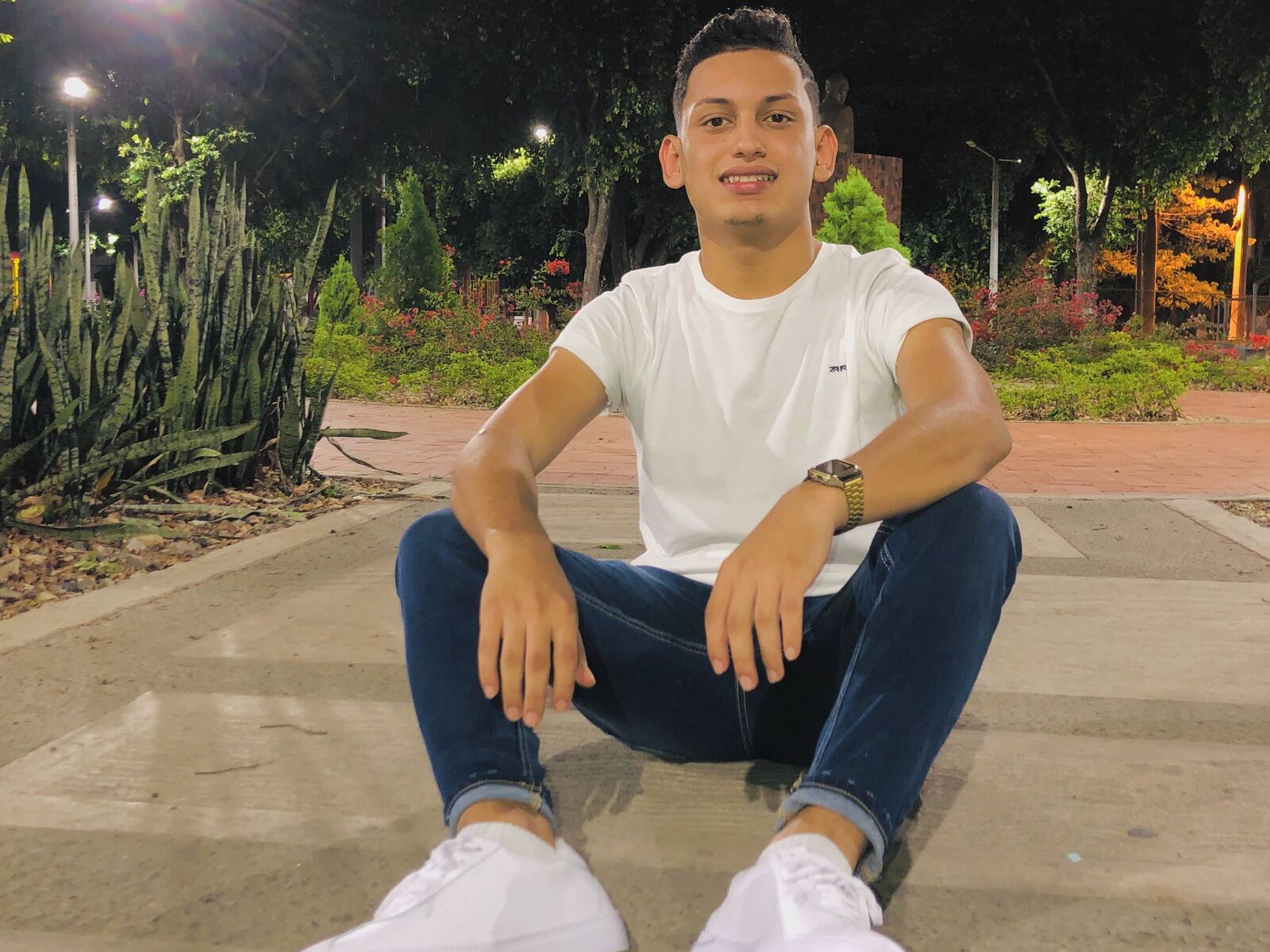 Free Naked LeonardoAchraf