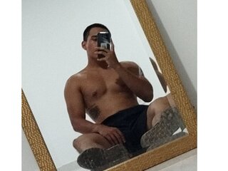Free Naked WoodyJones